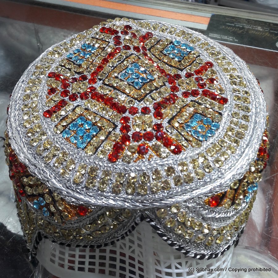 Sindhi Nagina / Zircon / Heera Sindhi Cap / Topi (Hand Made) MKC-498